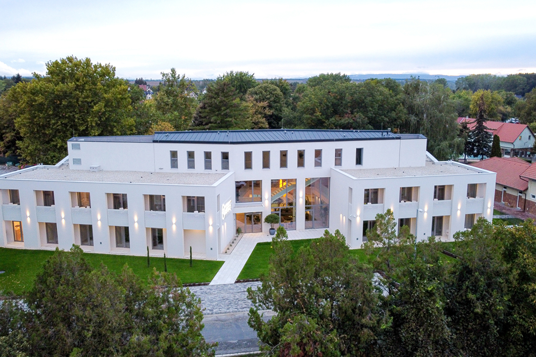 Hotel Hegiq Étterem